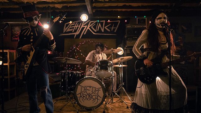 Heavy metal y satanismo se unen en una de las series del año: acaba de llegar a 'streaming' justo a tiempo para celebrar Halloween noticias imagen