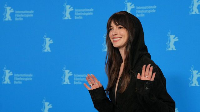 "La idea era parecer cercana a la muerte": la drástica bajada de peso de Anne Hathaway que le hizo estar enferma pero le valió un Oscar noticias imagen