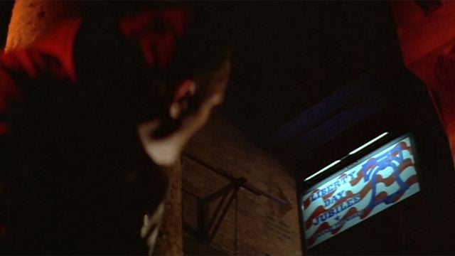 Últimos días para ver en Prime Video una de las mejores películas de suspense: una obra maestra que Tarantino se llevaría a una isla desierta