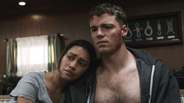 Sabemos que 'El agente nocturno' no es la serie más lógica de Netflix, pero esta escena directamente no tiene sentido noticias imagen