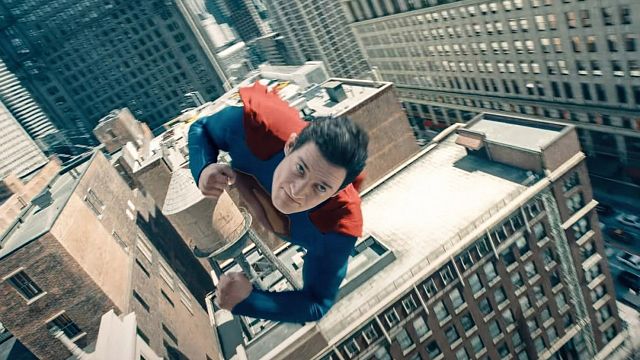 La ciencia no puede explicar por qué Superman vuela, pero hay varias teorías que se acercan noticias imagen