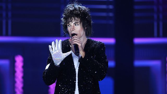 "Ten cuidado que Michael Jackson tiene muchos fans": Manel Fuentes advierte a Alfred García en 'Tu cara me suena' noticias imagen