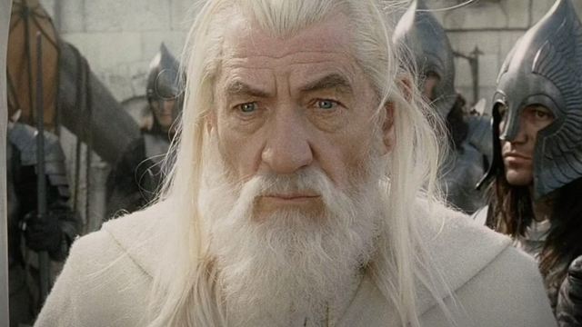El poderoso símbolo que lleva Gandalf en 'El señor de los anillos': solo sale a la luz cuando no tiene que esconderlo nunca más