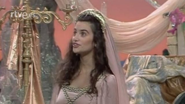 Hace 35 años debutó en un programa infantil de TVE, y ahora ha ganado un Óscar y es una de las actrices más famosas del mundo, ¿la reconoces? noticias imagen