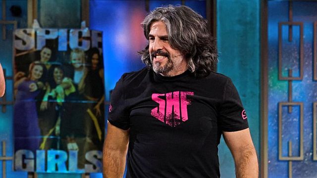 JJ Vaquero sorprende en 'La Revuelta' al confesar que debe 7.500 euros a un conocido actor: "Le pago y me quedo en paz" noticias imagen