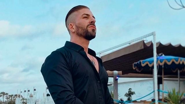 "Están escurriendo el bulto para no pagarme": Labrador carga contra 'La casa de los gemelos', desvela su caché y advierte con acciones legales noticias imagen