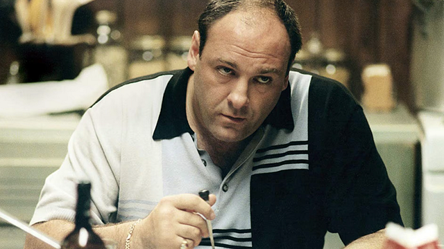 "Despídeme": Cuando James Gandolfini pidió que le echasen de 'Los Soprano' para seguir autodestruyéndose noticias imagen
