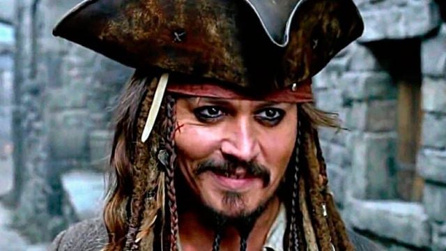 El regreso al cine de Johnny Depp está más cerca: la estrella de 'Piratas del Caribe', casi irreconocible y como un rey en su nueva película