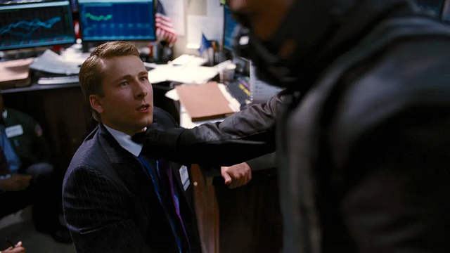 “¿Podemos hacerlo de nuevo?”: este actor estuvo dispuesto a golpearse la cabeza por salir en el Batman de Christopher Nolan noticias imagen