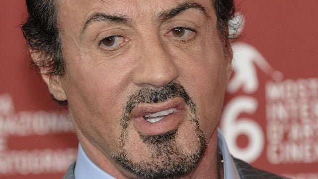 Sylvester Stallone, 80 años: "A medida que envejecemos, la gente piensa que la vida se vuelve más fácil. No es así, se vuelve más complicada porque las cosas que amas empiezan a desaparecer" noticias imagen