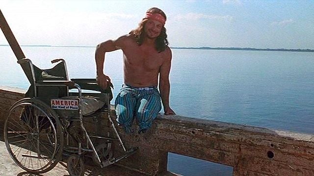 He tardado más de tres décadas en pillar este comentario del Teniente Dan, el mejor guiño oculto de 'Forrest Gump' noticias imagen