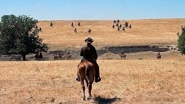 Que esta película terminase siendo una obra maestra del western fue un milagro: un caos absoluto reinó durante el rodaje