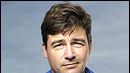 Kyle Chandler protagonizará la serie de dinosaurios de Spielberg noticias imagen