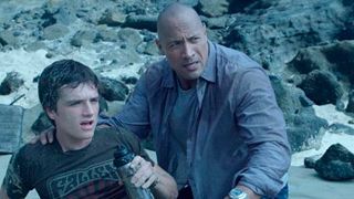 'Viaje al centro de la Tierra' tendrá tercera parte en 2014. ¿Estarán Dwayne Johnson y Josh Hutcherson ('Los juegos del hambre')? noticias imagen