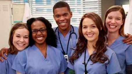 'Anatomía de Grey' asciende a regulares a cuatro de sus internos noticias imagen