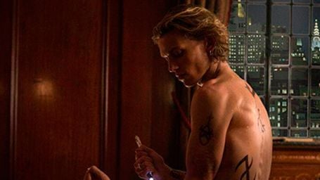 'Cazadores de sombras': Jamie Campbell Bower y Lena Headey, en Londres en julio