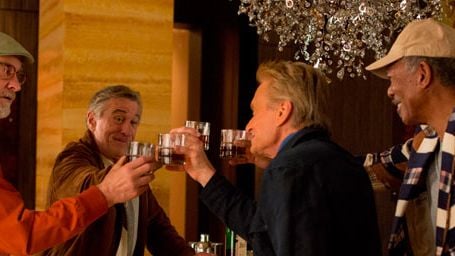'Plan en Las Vegas': De Niro, Douglas, Freeman y Kline se van de fiesta en los nuevos clips noticias imagen
