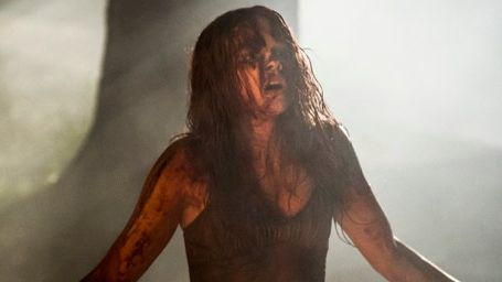 'Carrie': Chloë Moretz encierra a Julianne Moore en un armario en el nuevo clip noticias imagen