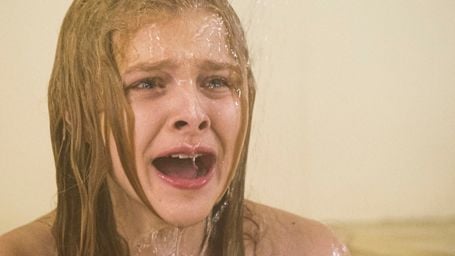 'Carrie': una joven aterroriza al público de una cafetería en este vídeo viral noticias imagen