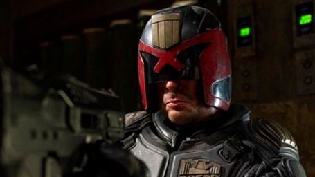 Karl Urban sigue empeñado en poner en marcha 'Dredd 2'