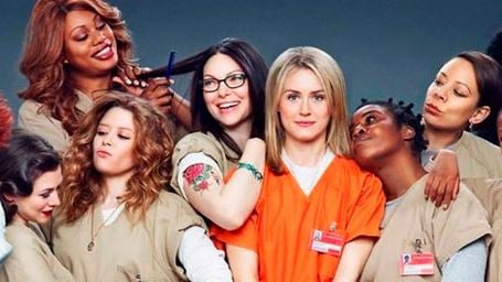 Las chicas de 'Orange Is The New Black' derrochan glamour en los póster de la segunda temporada