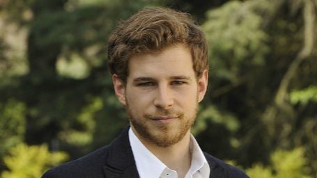 Álvaro Cervantes: "Hermanos' es lo más complicado que he hecho como actor" noticias imagen