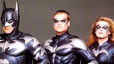 Joel Schumacher se echa toda la culpa por 'Batman y Robin' noticias imagen