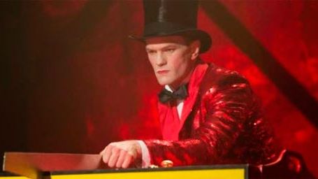 'American Horror Story': ¡Mira el debut de Neil Patrick Harris en 'Freak Show'!