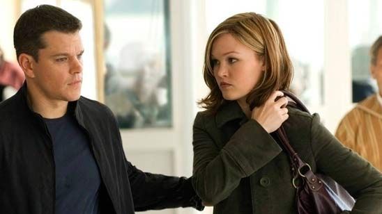 A Julia Stiles le encantaría estar en la nueva película de 'Bourne' noticias imagen