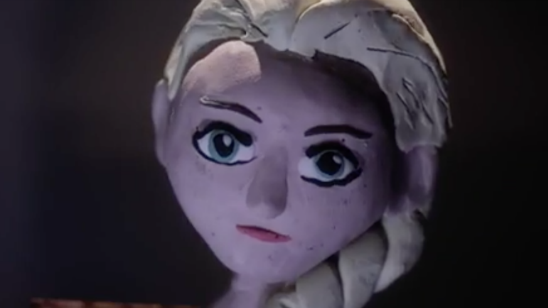‘Frozen’ conoce a ‘La cosa’ en este divertido y terrorífico vídeo fan-made noticias imagen