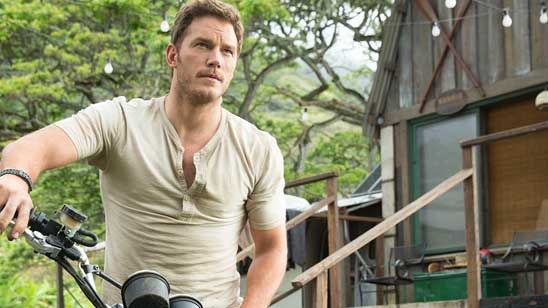 'Jurassic World': Chris Pratt está listo para luchar en la última foto de la película noticias imagen
