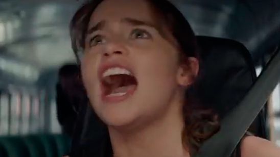 'Terminator: Génesis': Daenerys cambia los dragones por el autobús en esta alucinante escena noticias imagen