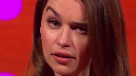 Emilia Clarke, Cara Delevingne y Jake Gyllenhaal compiten en un divertido "concurso de cejas" noticias imagen