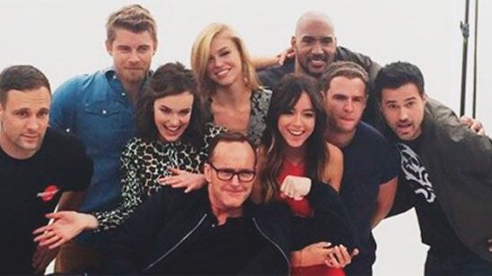 El reparto de 'Agent Carter' y 'Agents of S.H.I.E.L.D.' se retan en un duelo de 'lipdub' noticias imagen