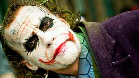 Descubre al 'cosplayer' que se transforma en el Joker de Heath Ledger, ¿puedes diferenciarlos?