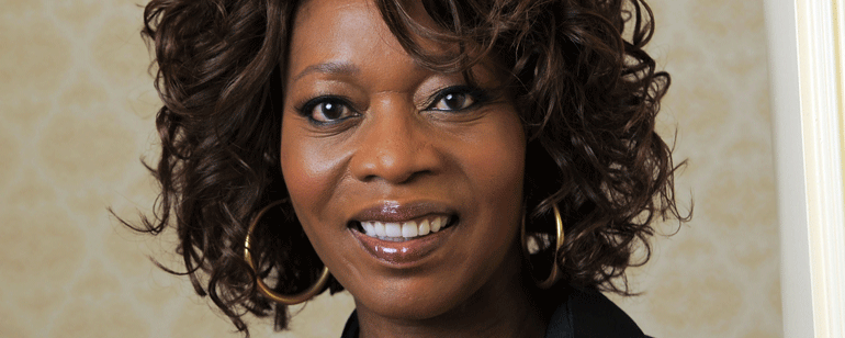 'Luke Cage': Alfre Woodard tendrá un papel protagonista en la nueva serie de Marvel noticias imagen