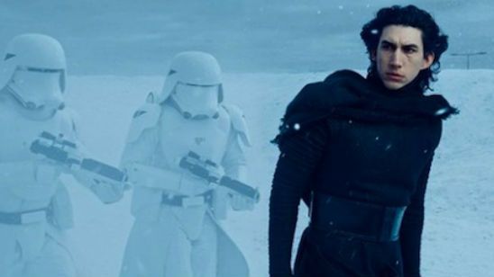 'Star Wars: El despertar de la Fuerza': Nueva imagen de Kylo Ren y el polémico sable láser noticias imagen