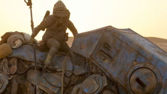 'Star Wars: El despertar de la Fuerza': Revelados nuevos personajes y elementos que aparecerán en la película noticias imagen