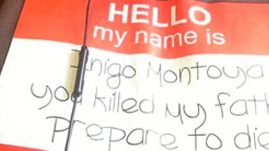 Un hombre con una camiseta de 'La princesa prometida' aterroriza a los pasajeros de un avión noticias imagen