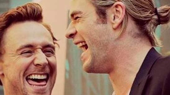 Un periodista confunde a Chris Hemsworth con Michael Fassbender y el actor lo comparte en Instagram noticias imagen