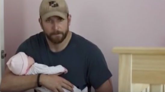 Bradley Cooper habla sobre la polémica escena del muñeco en 'El Francotirador' noticias imagen