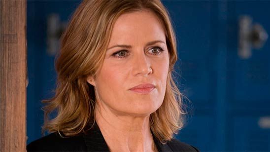 Kim Dickens ('Fear The Walking Dead'): "Un 'crossover' sería genial pero está descartado" noticias imagen