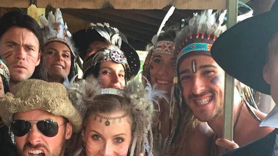 Chris Hemsworth y Elsa Pataky causan polémica con su fotografía de fin de año noticias imagen