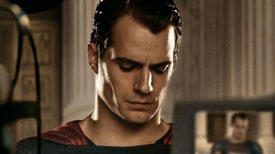 'Batman v Superman: El amanecer de la justicia': Kal-El se enfrenta a la prensa en la nueva imagen noticias imagen
