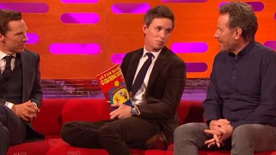 Eddie Redmayne, Benedict Cumberbatch y Bryan Cranston practican magia juntos noticias imagen