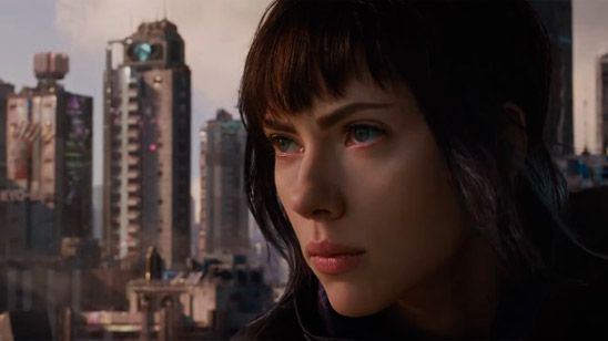 'Ghost in the Shell': Scarlett Johansson intenta recordar su pasado en el nuevo (y espectacular) tráiler noticias imagen