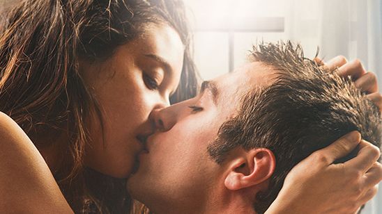 ‘Amar’: Póster en EXCLUSIVA de la ópera prima de Esteban Crespo con María Pedraza y Pol Monen noticias imagen