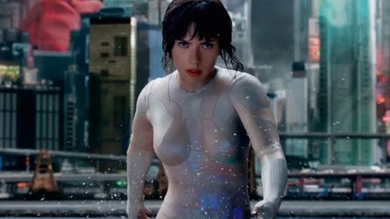 'Ghost in the Shell': Scarlett Johansson intenta averiguar quién era en el tráiler final en español noticias imagen