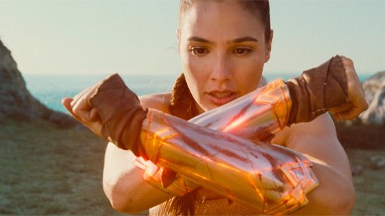 Nuevas imágenes de 'Wonder Woman' + póster internacional con Diana, Steve Trevor y Antíope noticias imagen