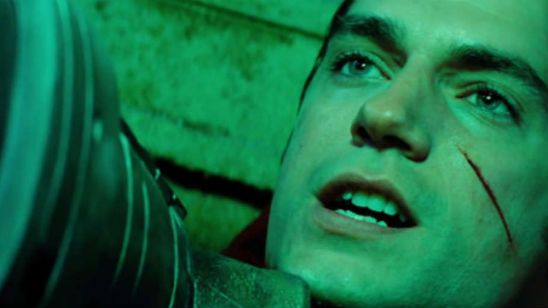 'Batman v Superman': Los cómics de Marvel vuelven a burlarse de la escena de "Marta" de la película  noticias imagen